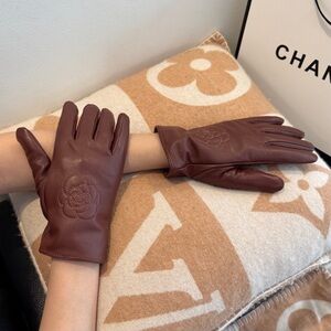 Brown Leather Gloves with Embossed Logo